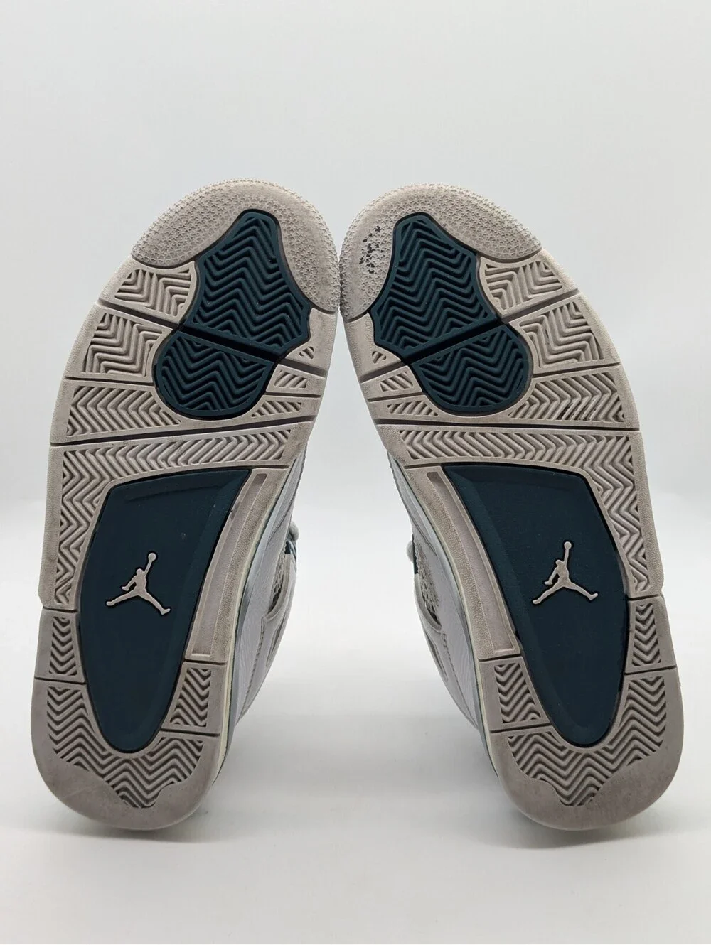 Jordan 4 Retro Oxidized Green White Leather Mens Size 8 / Womens 9.5 FQ8138-103